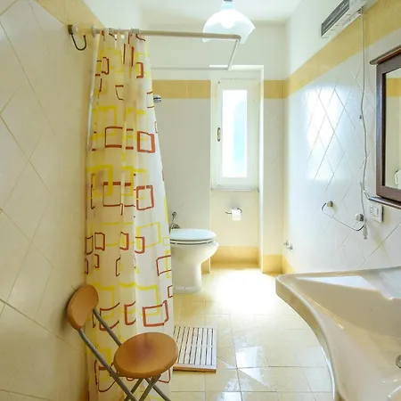 Apartment Stunning In Todiano Di Preci